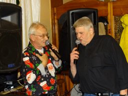 Geburtstag von Peter Zippo im GH Timo mit dem Dornbacher